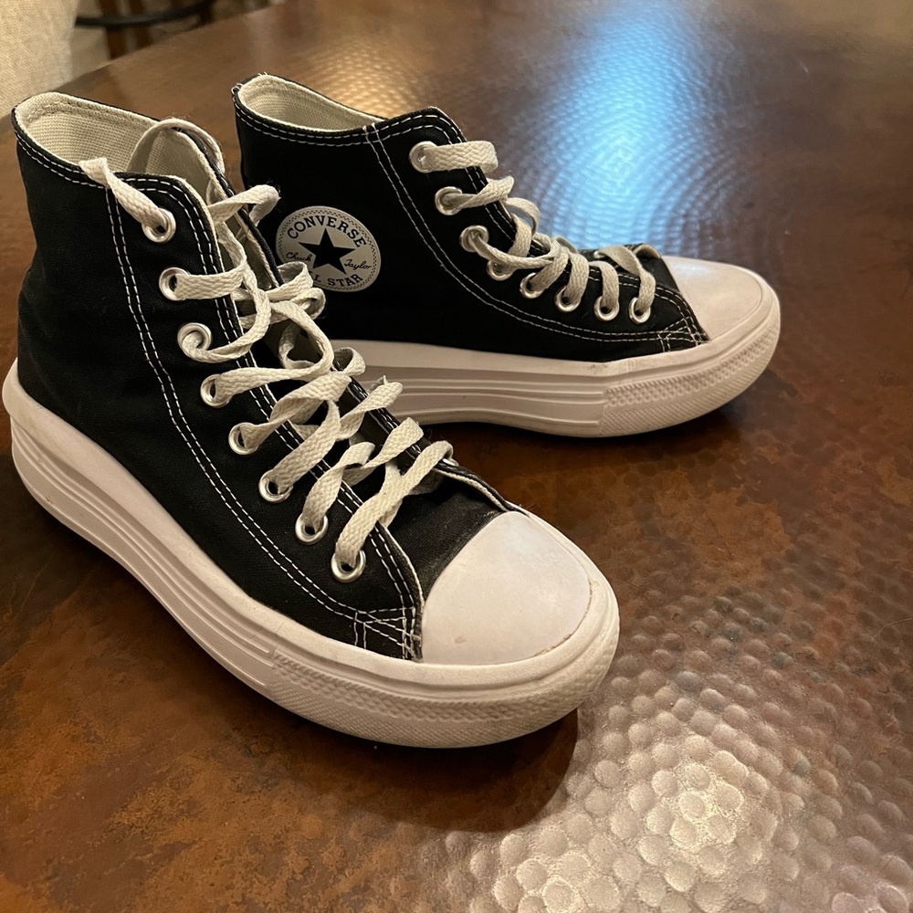 Converse All Star Move Platform sneakers size 6